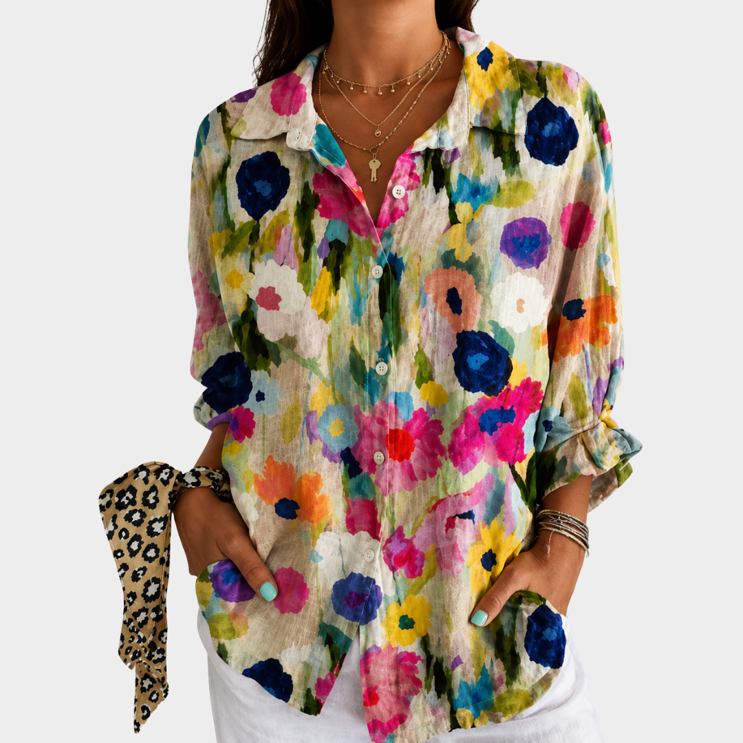 Blusa de acuarela con pradera en flor