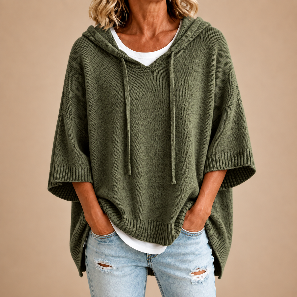 Poncho en maille à capuche vert militaire