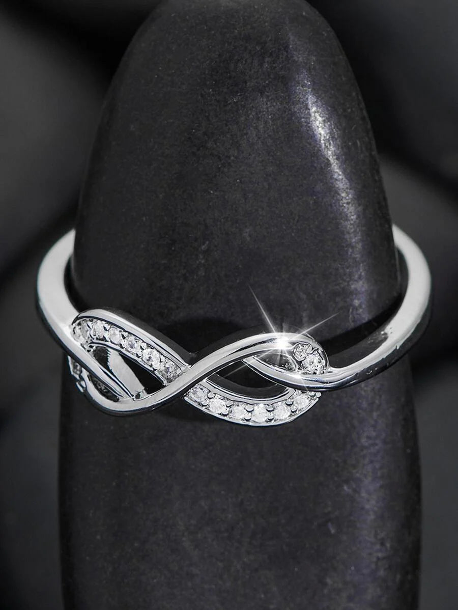 Vivienne – anillo infinito con piedras brillantes y delicadas