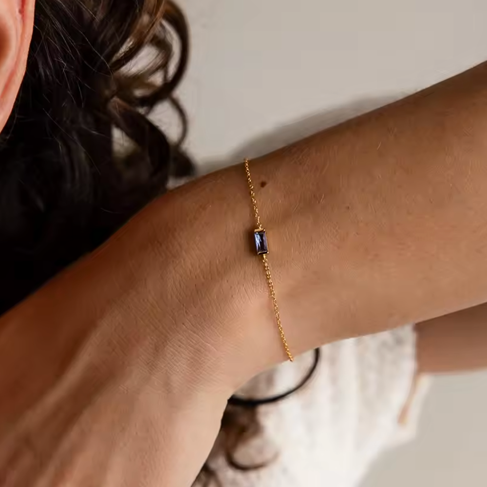 Pulsera Heartline con piedra de nacimiento
