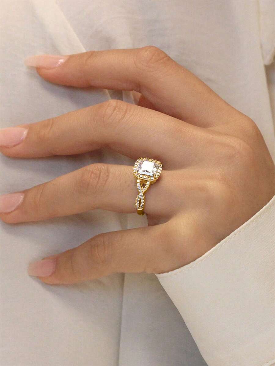 Amelia – Anillo solitario glamoroso con un brillo radiante de zirconia cúbica