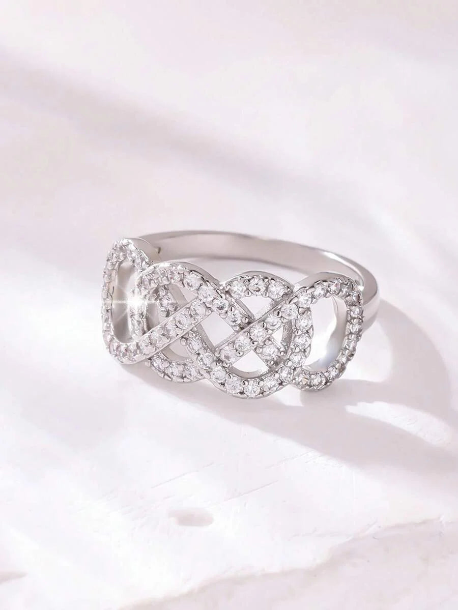 Vivienne – anillo infinito con piedras brillantes y delicadas