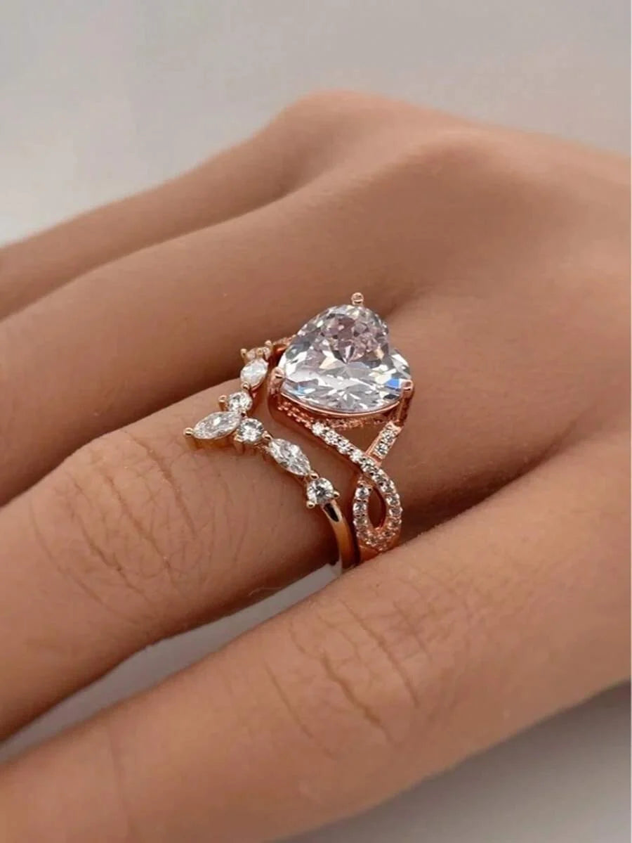 Rosalia – Conjunto de dos anillos en oro rosa con elegancia atemporal