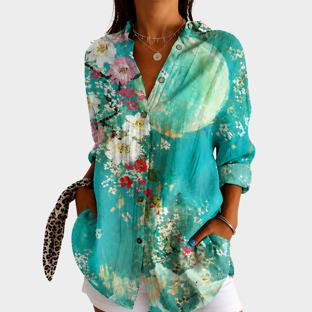 Blusa de flor costera con luz de luna