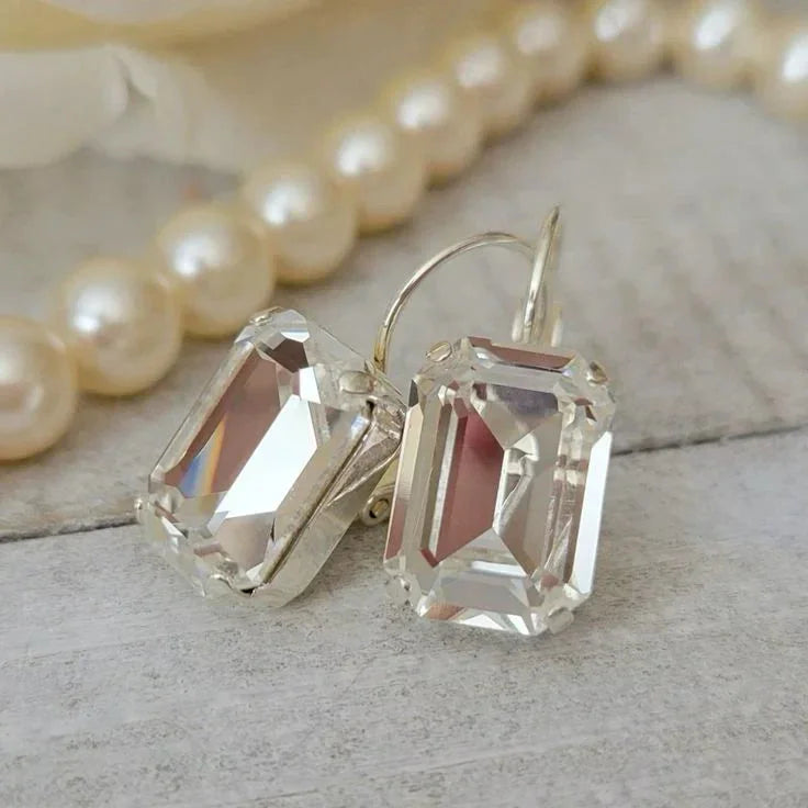 Aretes de vidrio blanco vintage