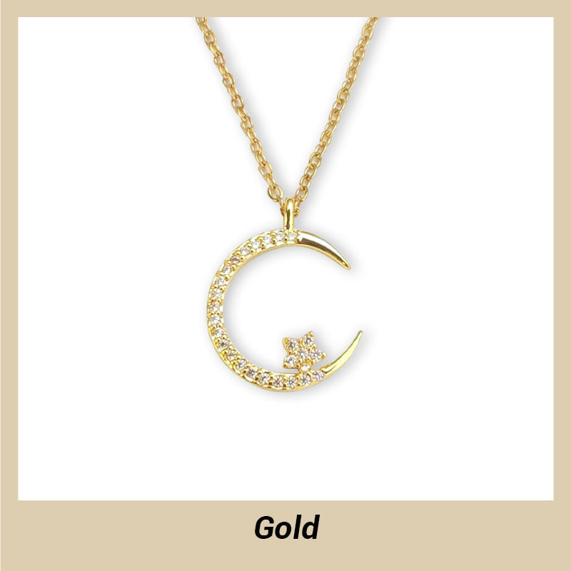 Collar con luna y estrellas brillantes