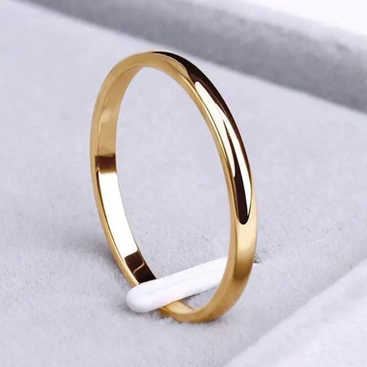 Anillo sencillo de oro y plata