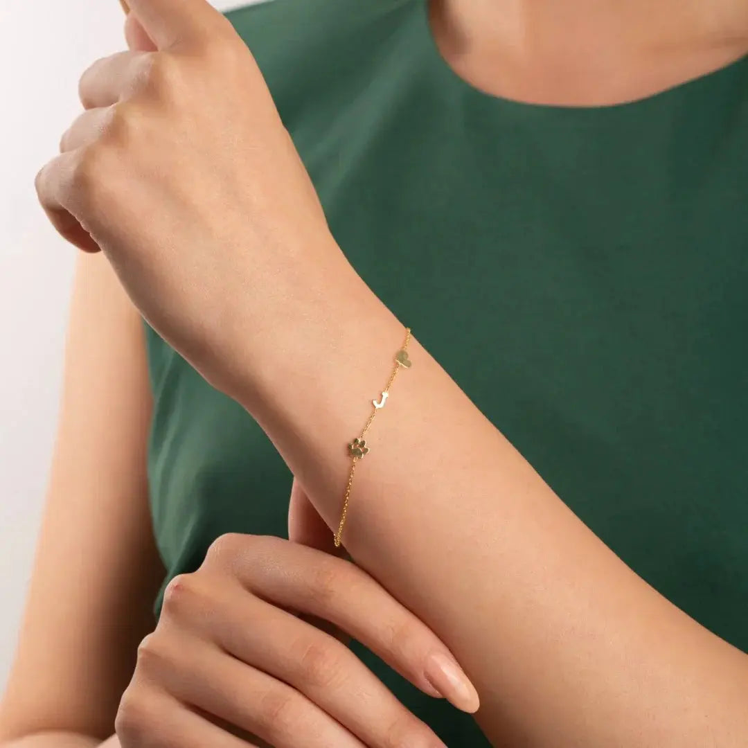 Pulsera personalizada con las iniciales a los lados
