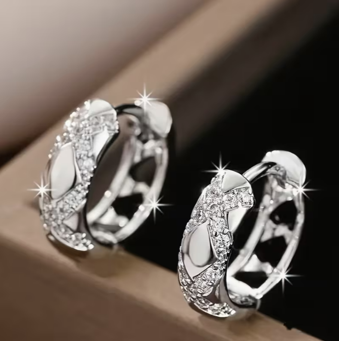 Aretes de aro de lujo con radiancia atemporal