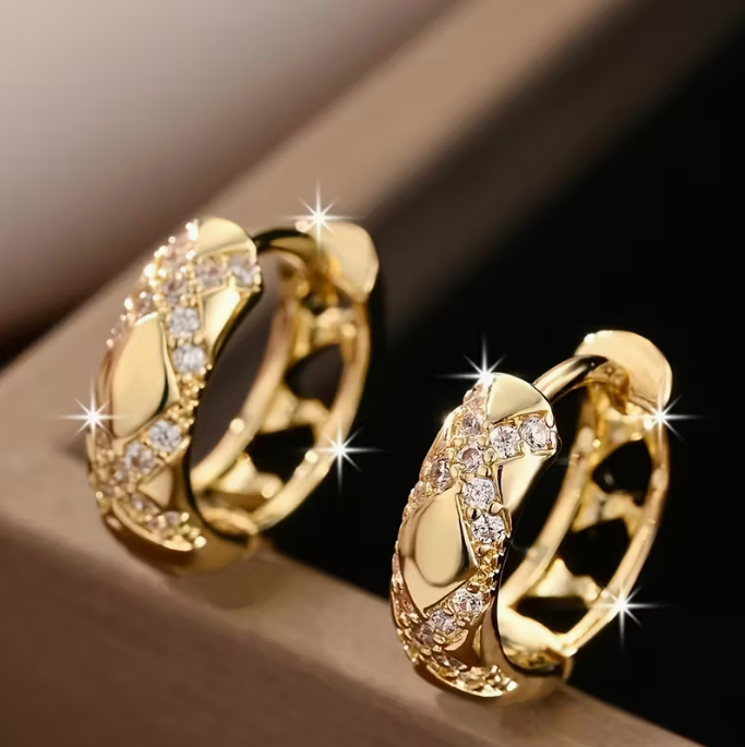 Aretes de aro de lujo con radiancia atemporal