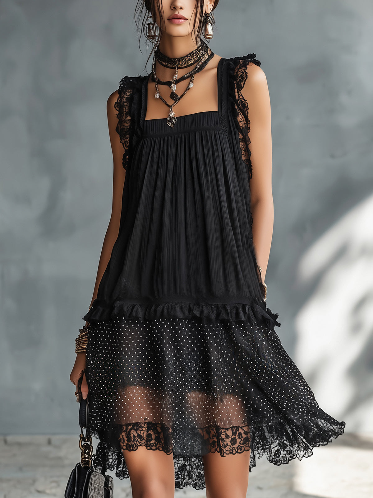 PAULINA | VESTIDO CORTO DE LUNARES CON ENCAJE NEGRO