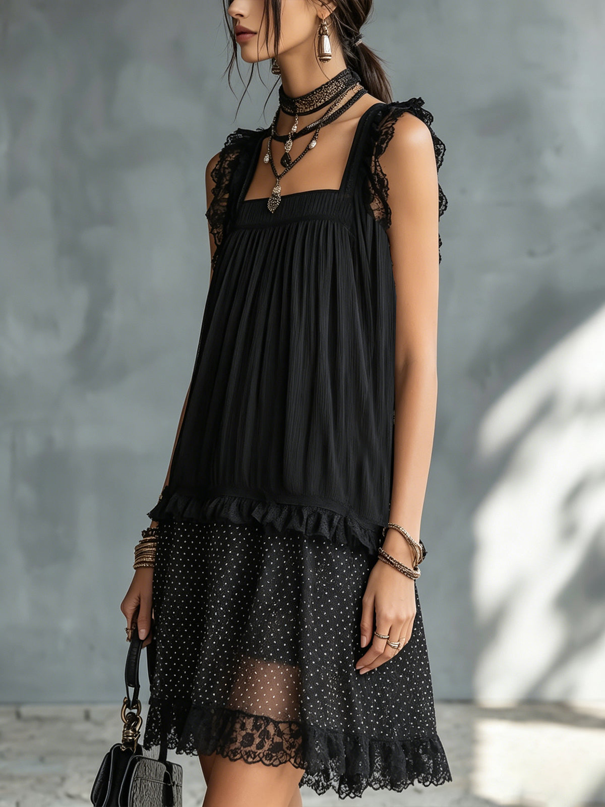PAULINA | VESTIDO CORTO DE LUNARES CON ENCAJE NEGRO