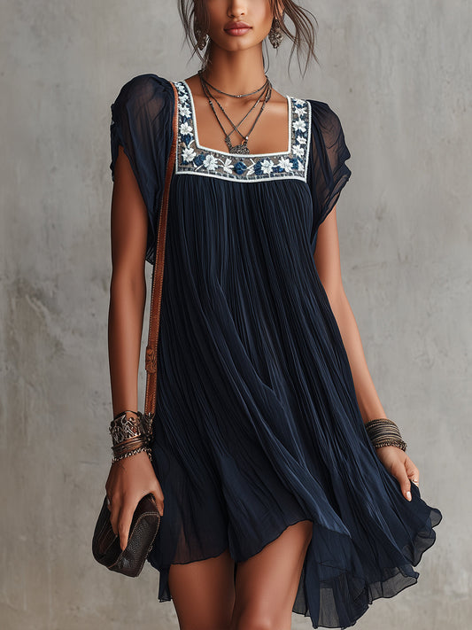 APOLONIA | ROBE COURTE PLISSÉE BLEU MARINE