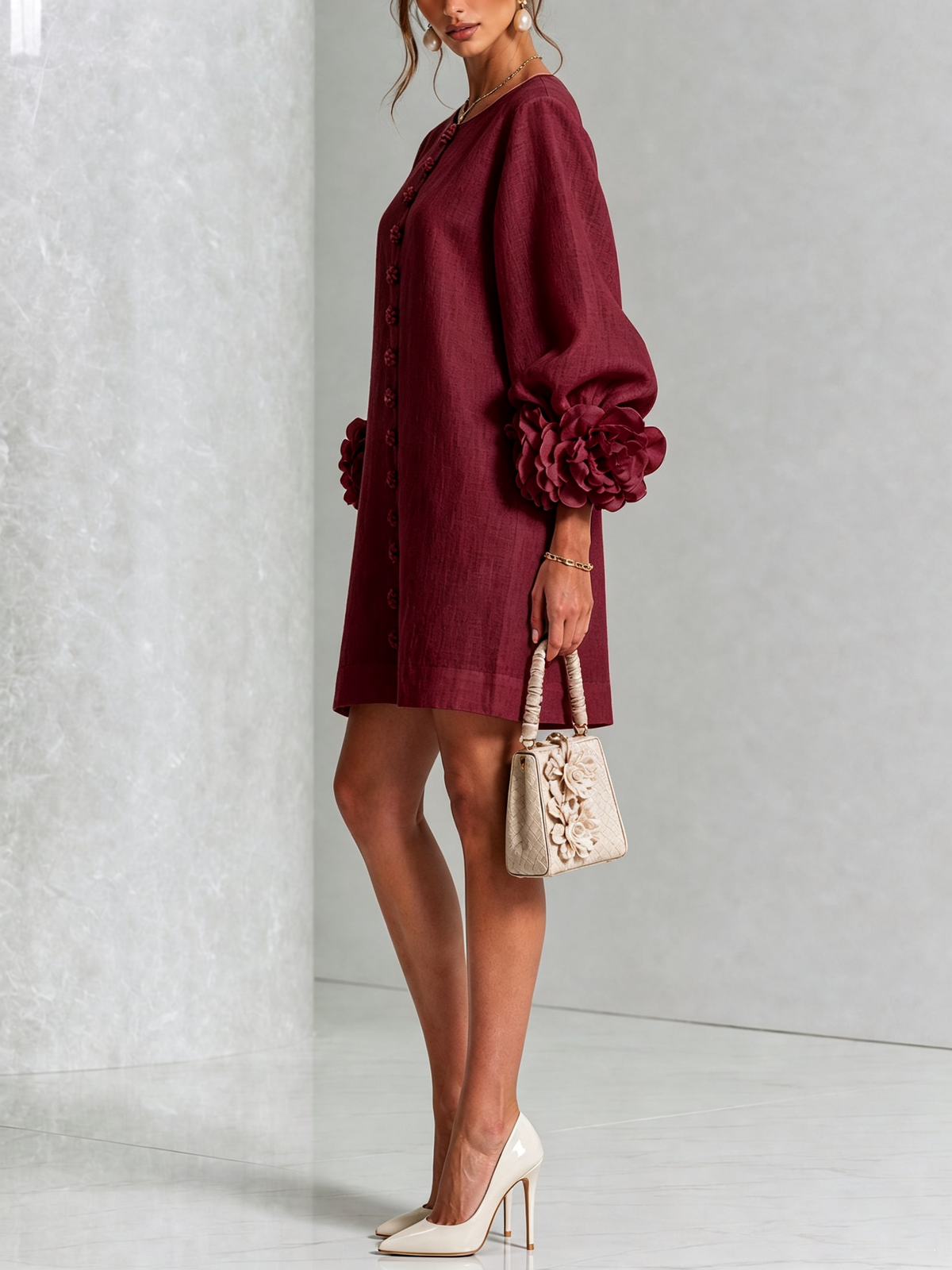 Mini-robe florale boutonnée avec poignets floraux originaux