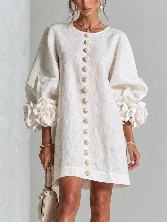 Mini-robe florale boutonnée avec poignets floraux originaux