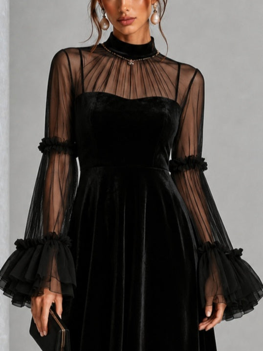 STÉPHANIE | Robe midi plissée en velours noir et résille transparente
