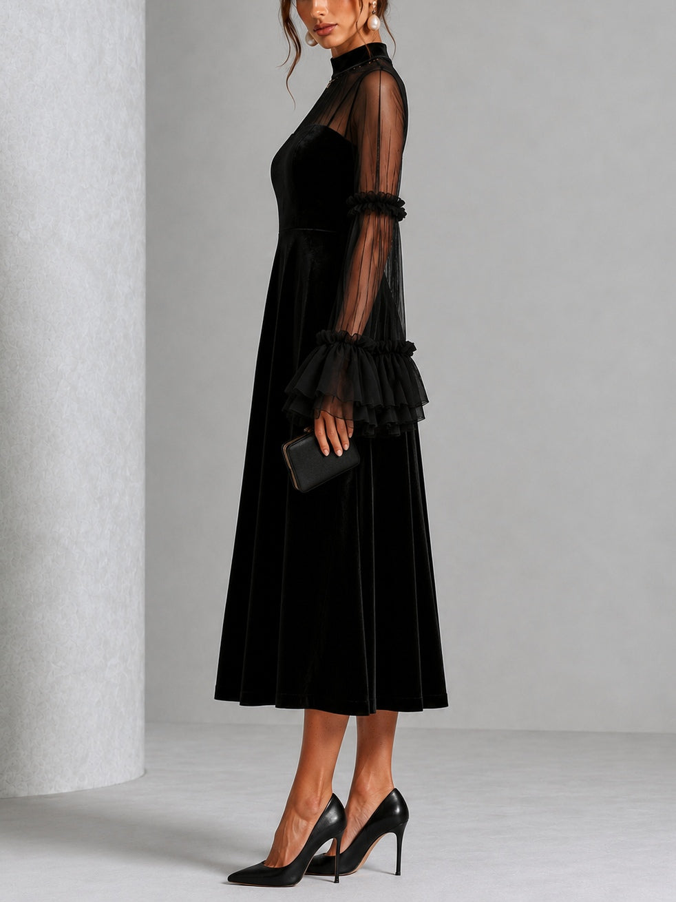 STÉPHANIE | Robe midi plissée en velours noir et résille transparente
