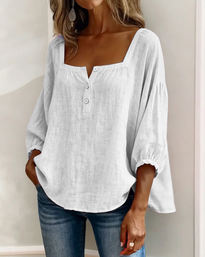 Amelia: blusa sencilla con cuello cuadrado y mangas largas