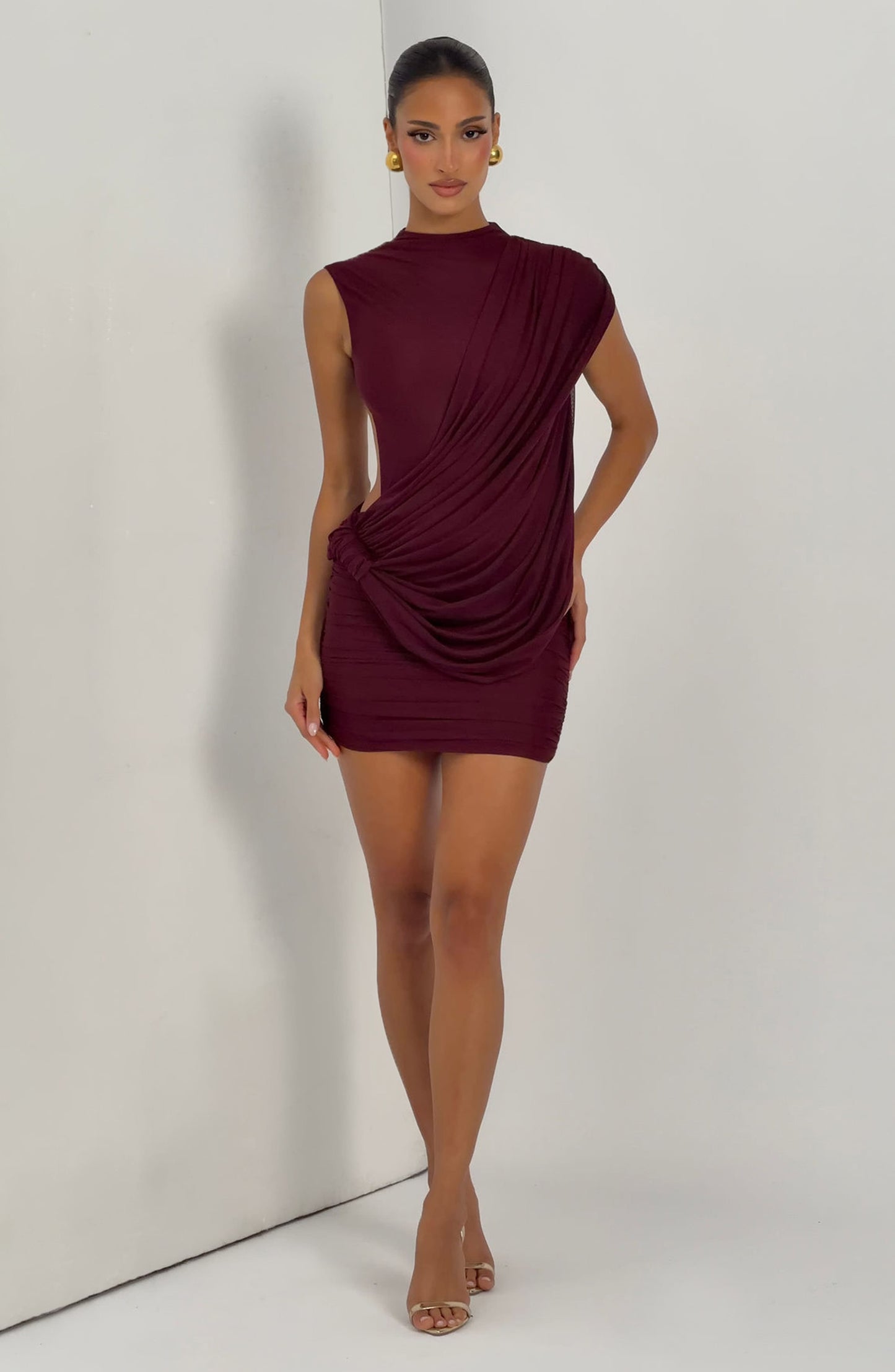 Vestido corto Mireya - Lacado Cereza